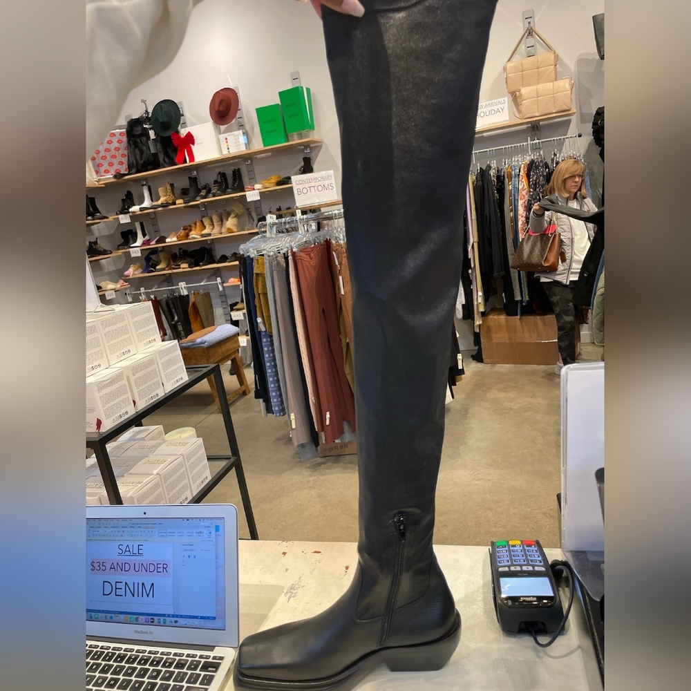 NIB Bottega Veneta boots
